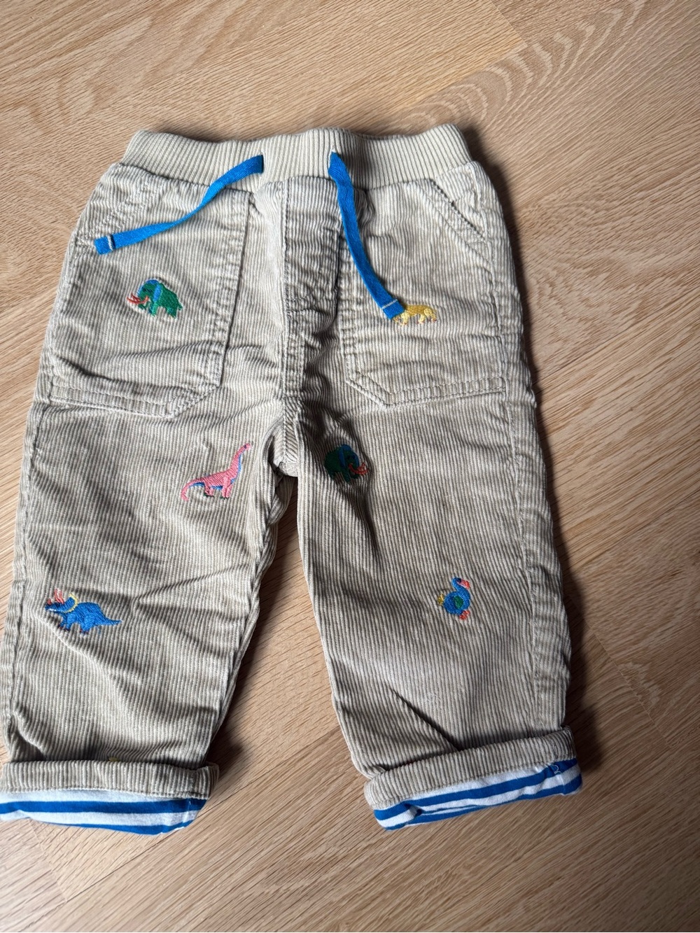 Baby Boden khaki embroidered Dino corduroy pants 9-12 months